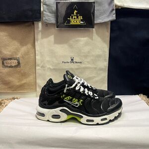 Nike air max Black and White Sneakers